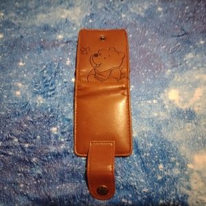 Very cute! Small Brown Winnie the Pooh wallet / coin purse!